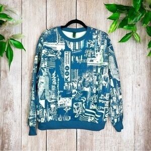 Wild Fable sweatshirt womens size small blue white NYC graffiti print
